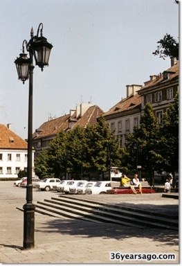 Walking the Warsaw streets 02